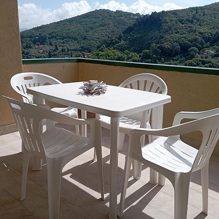 Dagli Ulivi Al Mare Apartment Lerici Exterior photo